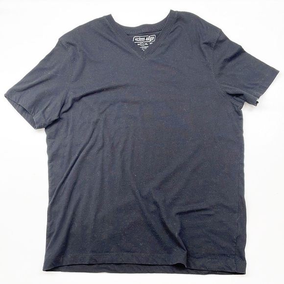 Urban Pipeline black v-neck t-shirt - Picture 1 of 4